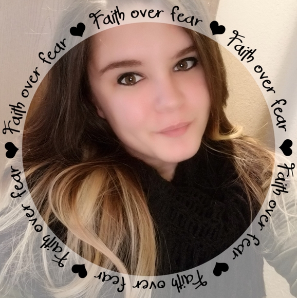 Meet the Posher Other - Meet your Posher, Kelly